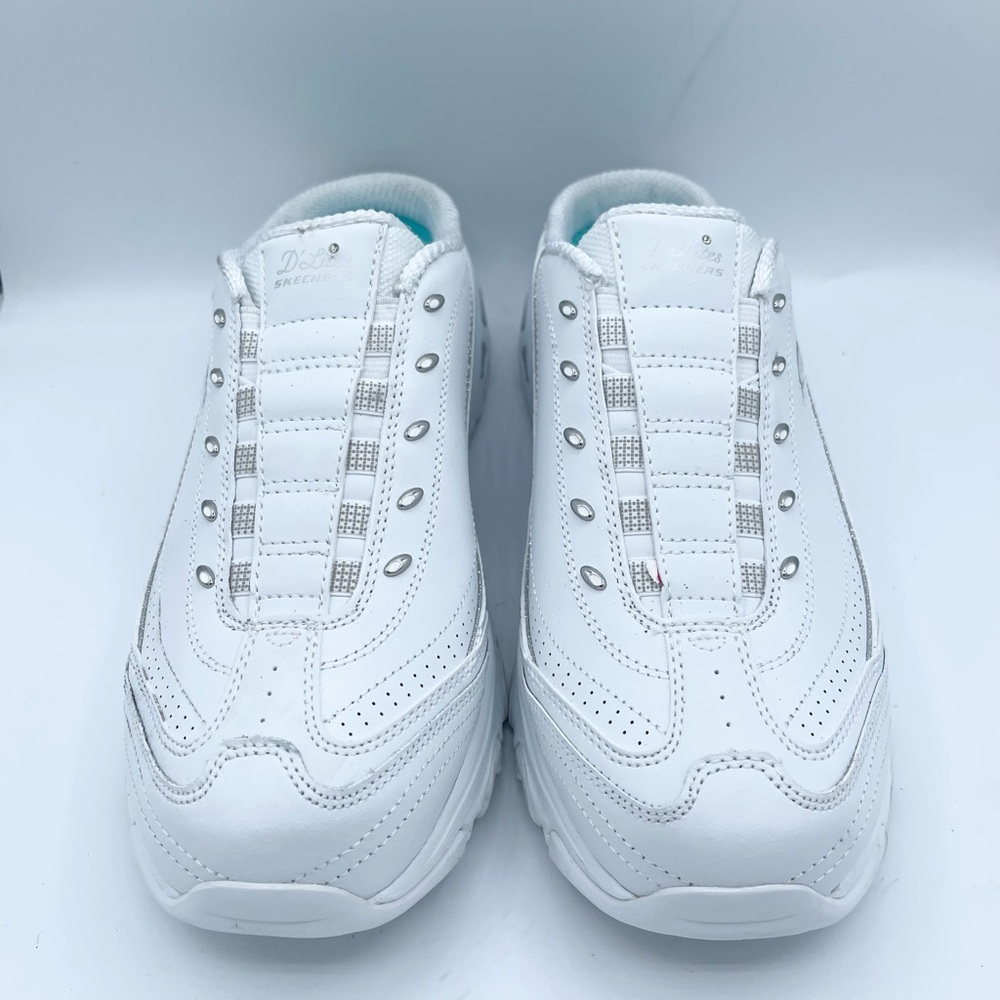 Like New Skechers  Women's White Sneakers Size 11W - Picture 11 of 11